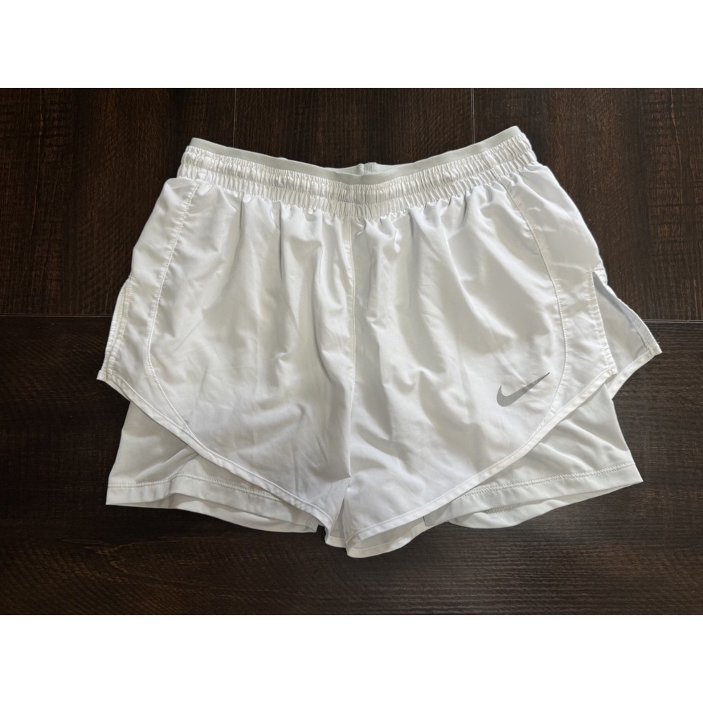 Nike Dri Fit Tempo Luxe 2-in-1 Running Shorts BV2955-101 Women's S White